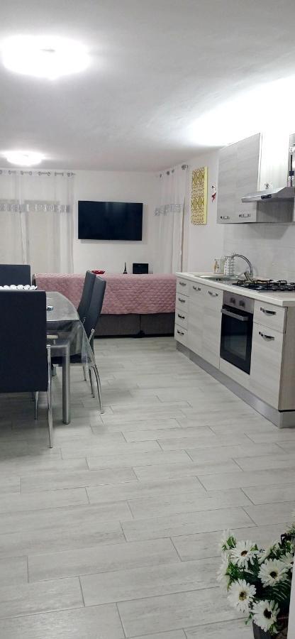 Nunzia'S House Napoli Apartment Exterior photo