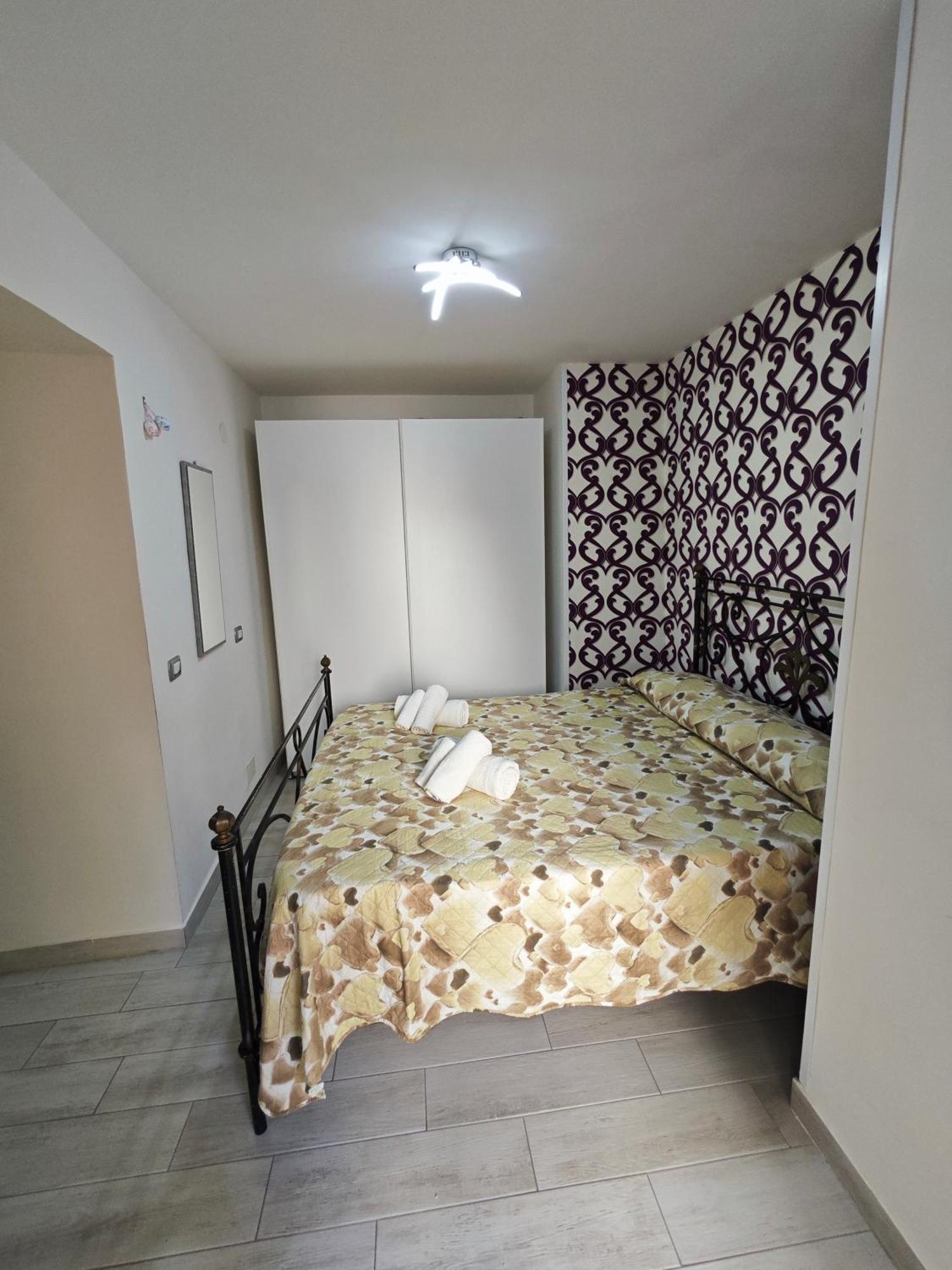 Nunzia'S House Napoli Apartment Exterior photo